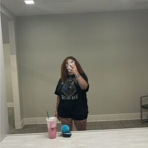 Meet your Posher, Mystica